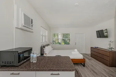 Sunset Garden Pompano